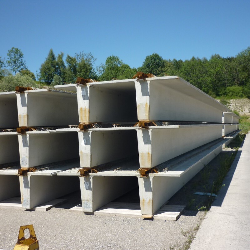 T–T (PI) ploče su prefabricirani betonski elementi s rasponom do 16 m i nosivošću do 24,5 kN/m². Idealan su izbor za industrijske objekte, garaže i trgovačke centre.